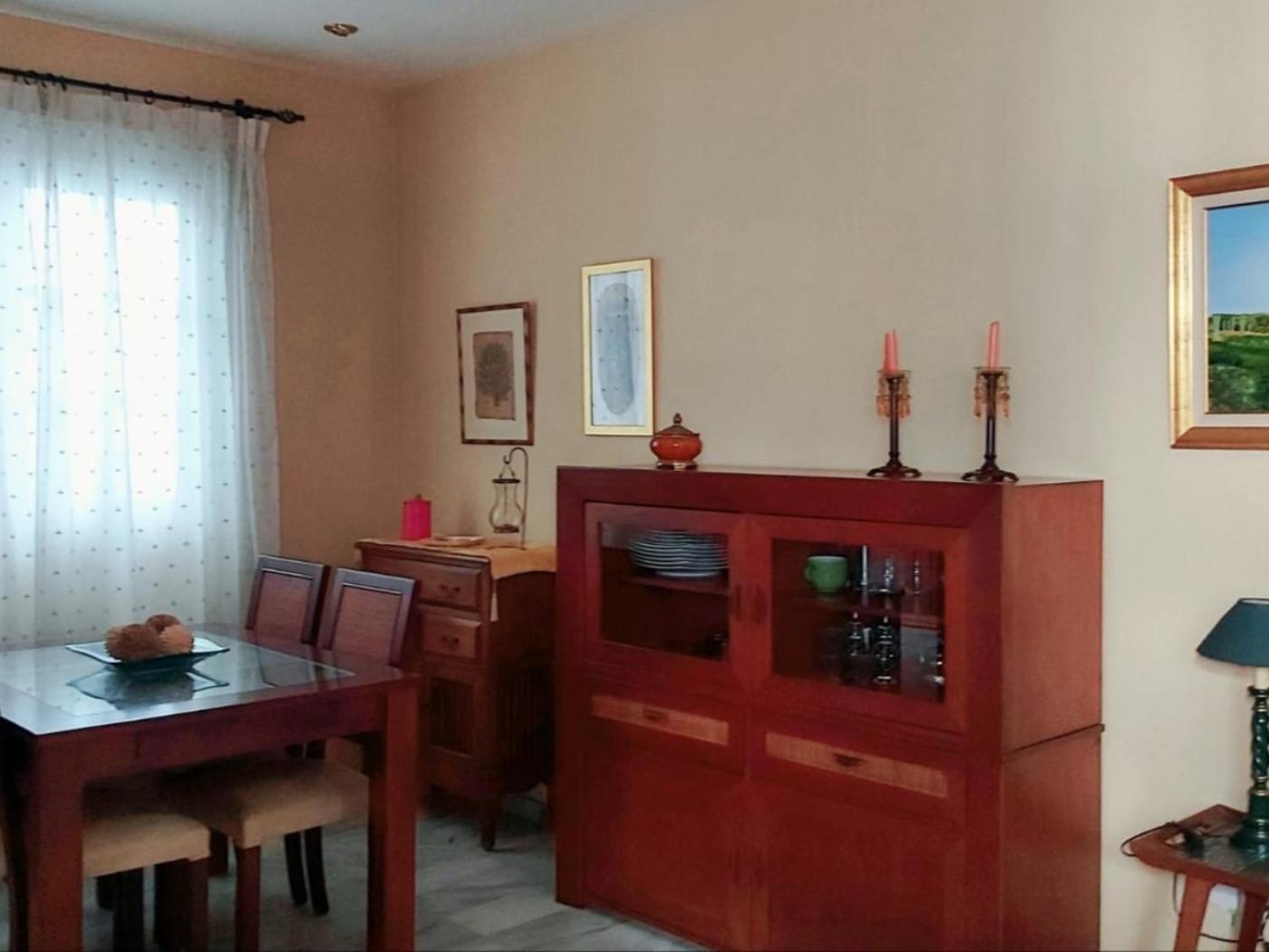 Junto A La Calle Betis: El Corazon De Triana Appartement *
