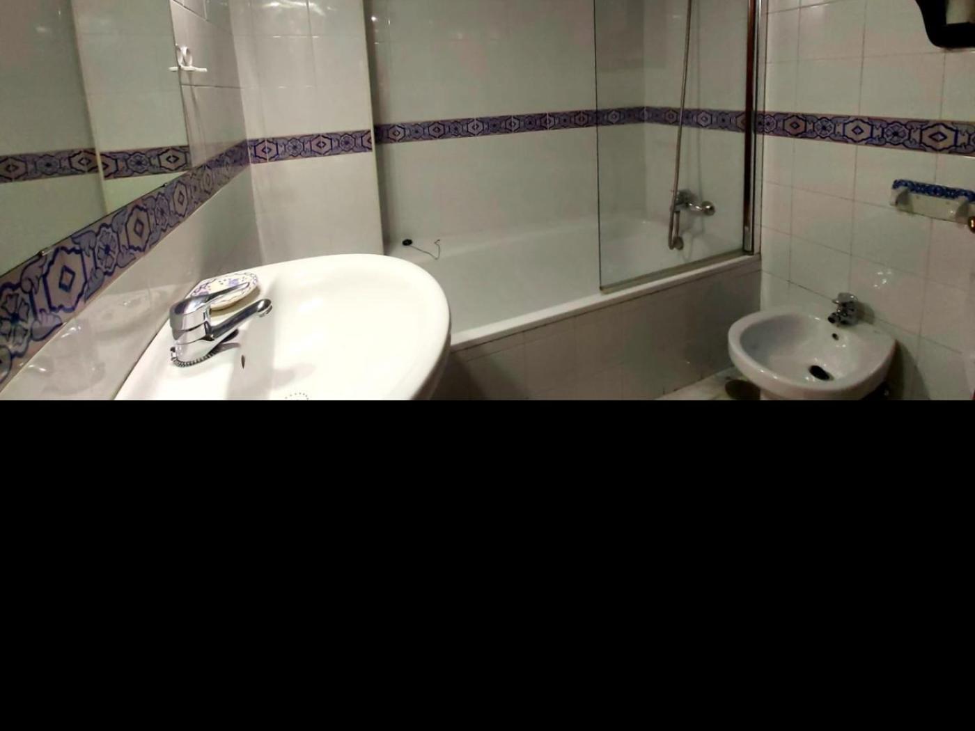 Junto A La Calle Betis: El Corazon De Triana Apartment Sevilla